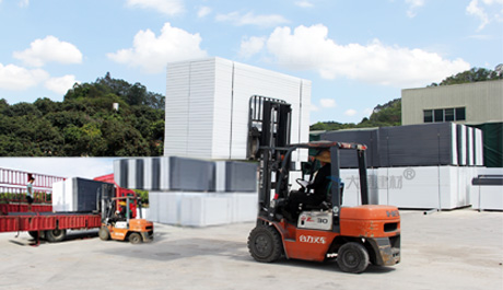 大通建材，工地圍擋，施工圍擋廠(chǎng)家，貨源穩(wěn)定，自由工廠(chǎng)生產(chǎn)銷(xiāo)售。
